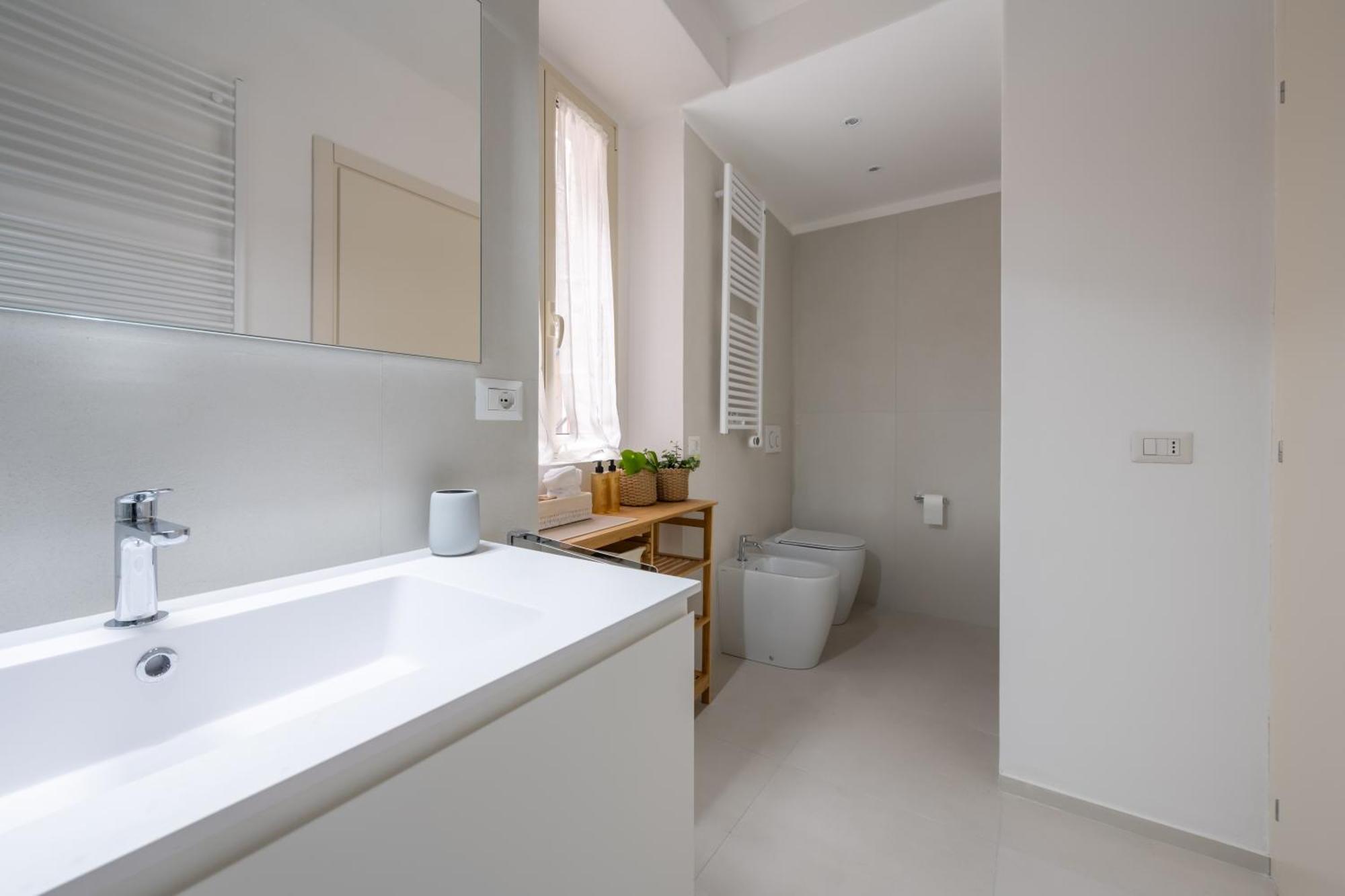 New Stone House Lake View - 1 レッツェノ エクステリア 写真